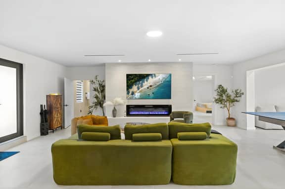 Neon Palms Estate-Pool-Pickleball Court