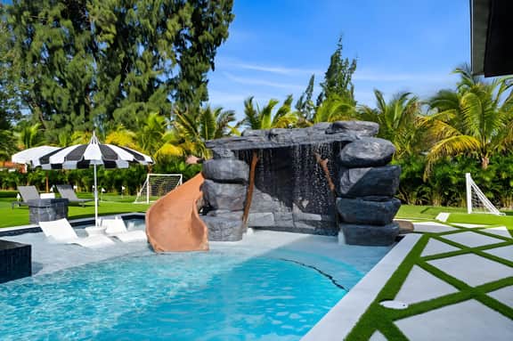 7BR Private Estate w/ Pool, Spa, Waterslide & Go-Karts