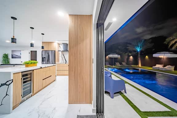5 Br SunnyDaze Villa Miami-Pool Spa.